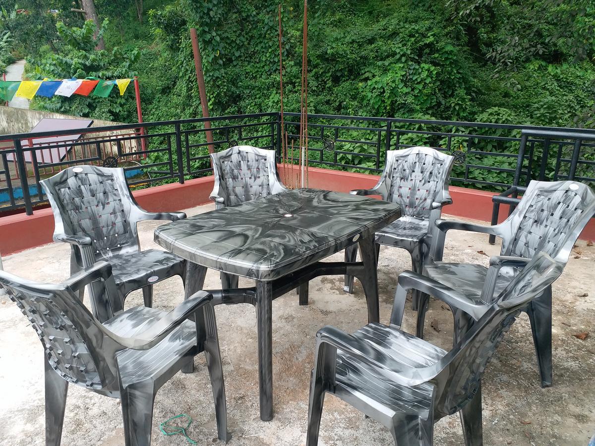 Bickey'S Homestay Покхара Экстерьер фото